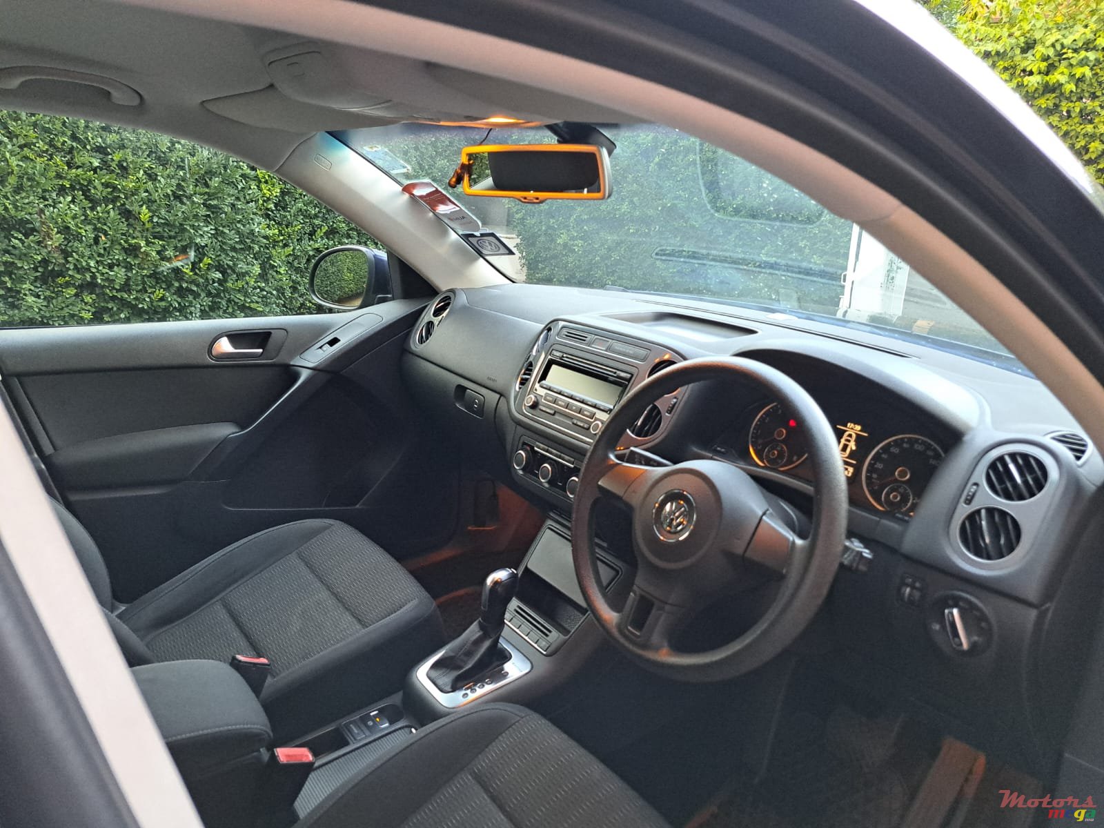2015' Volkswagen Tiguan photo #5