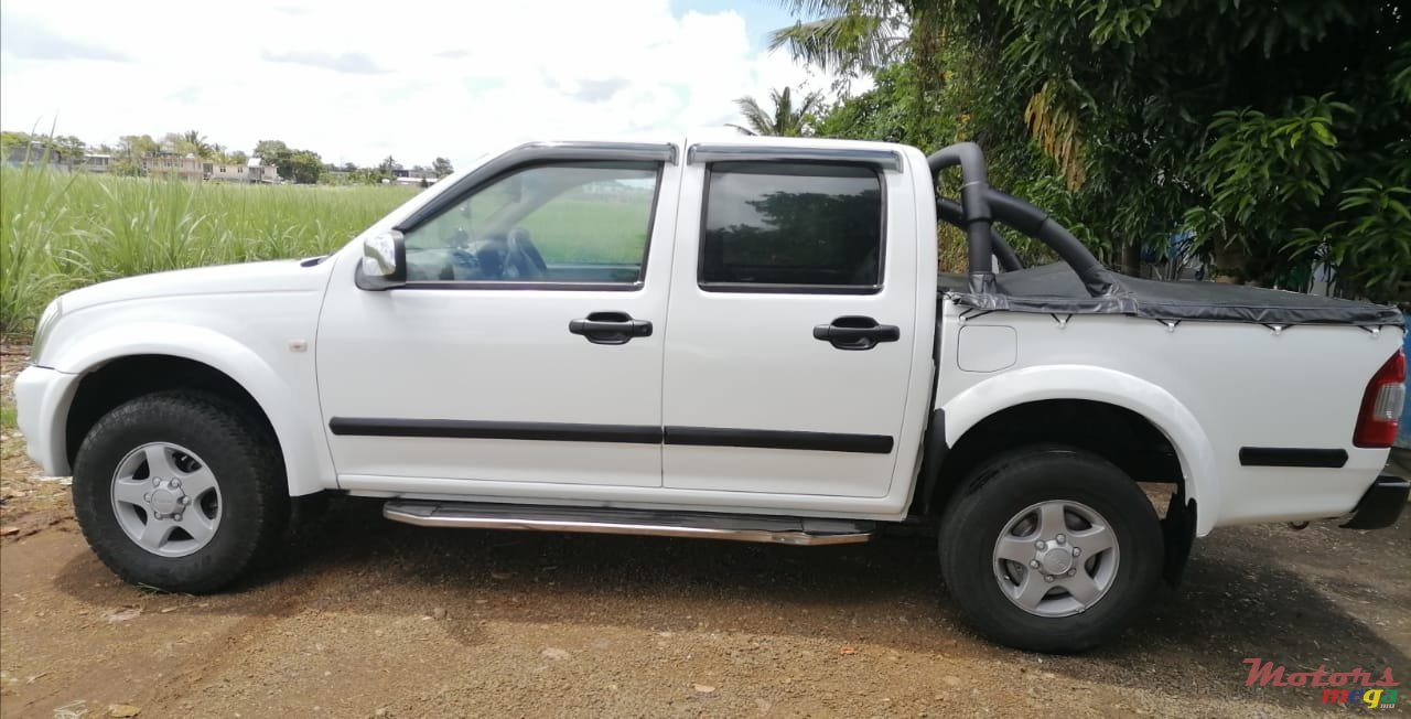 2005' Isuzu KB Series None photo #4