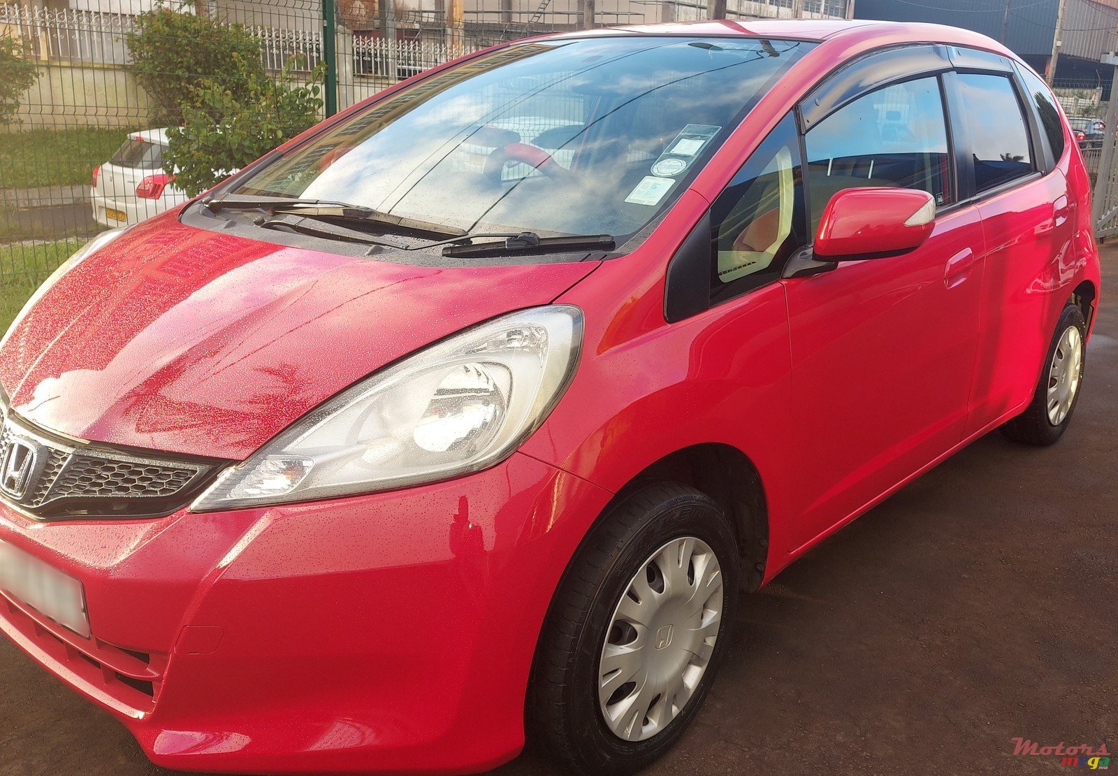 2011' Honda Fit photo #2