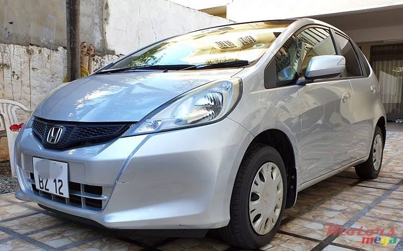 2012' Honda Fit (call 54227164) photo #2