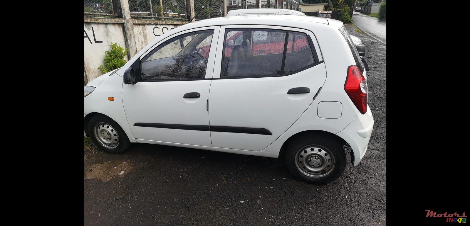 2013' Hyundai photo #2