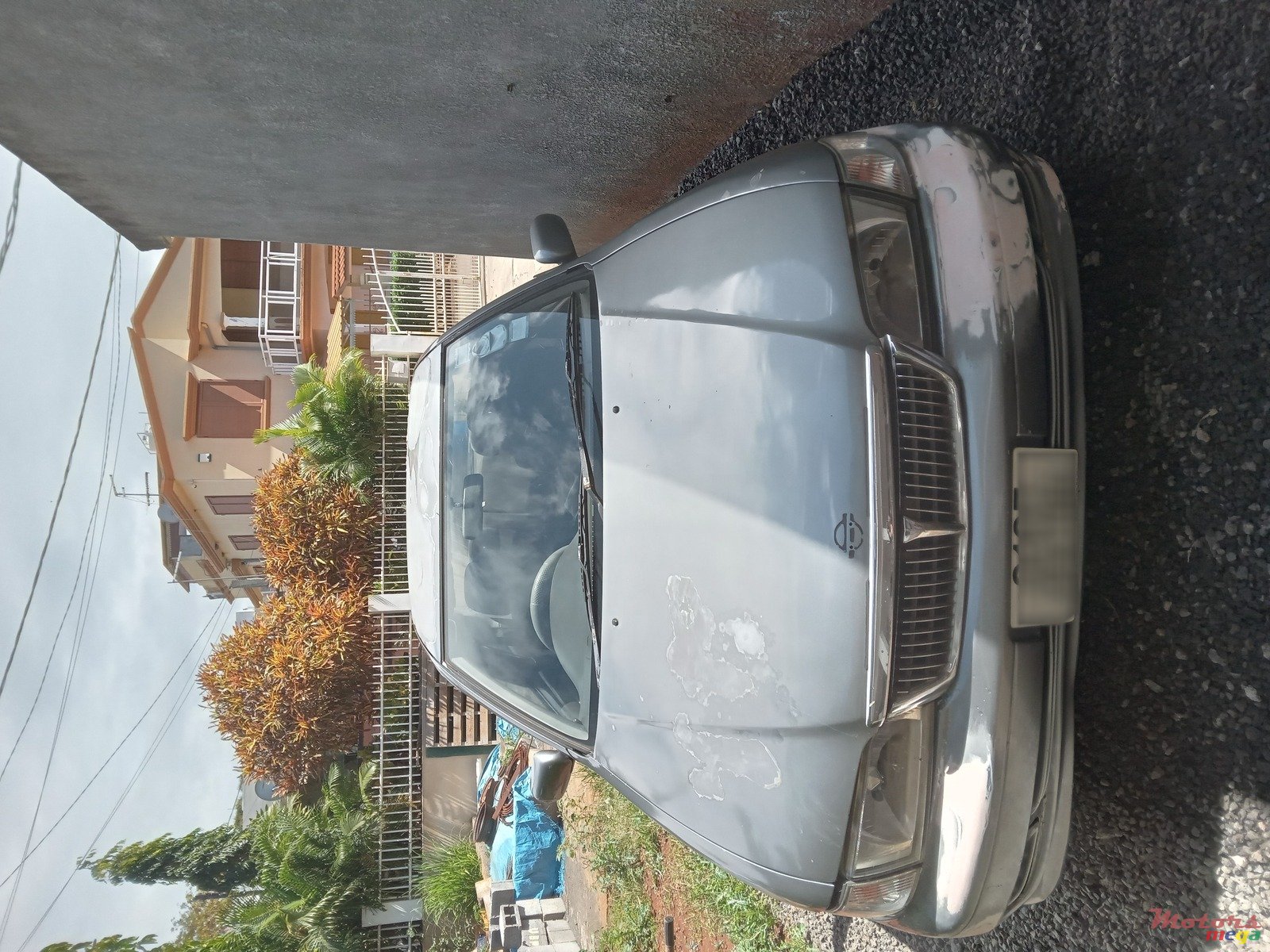 1995' Nissan photo #1