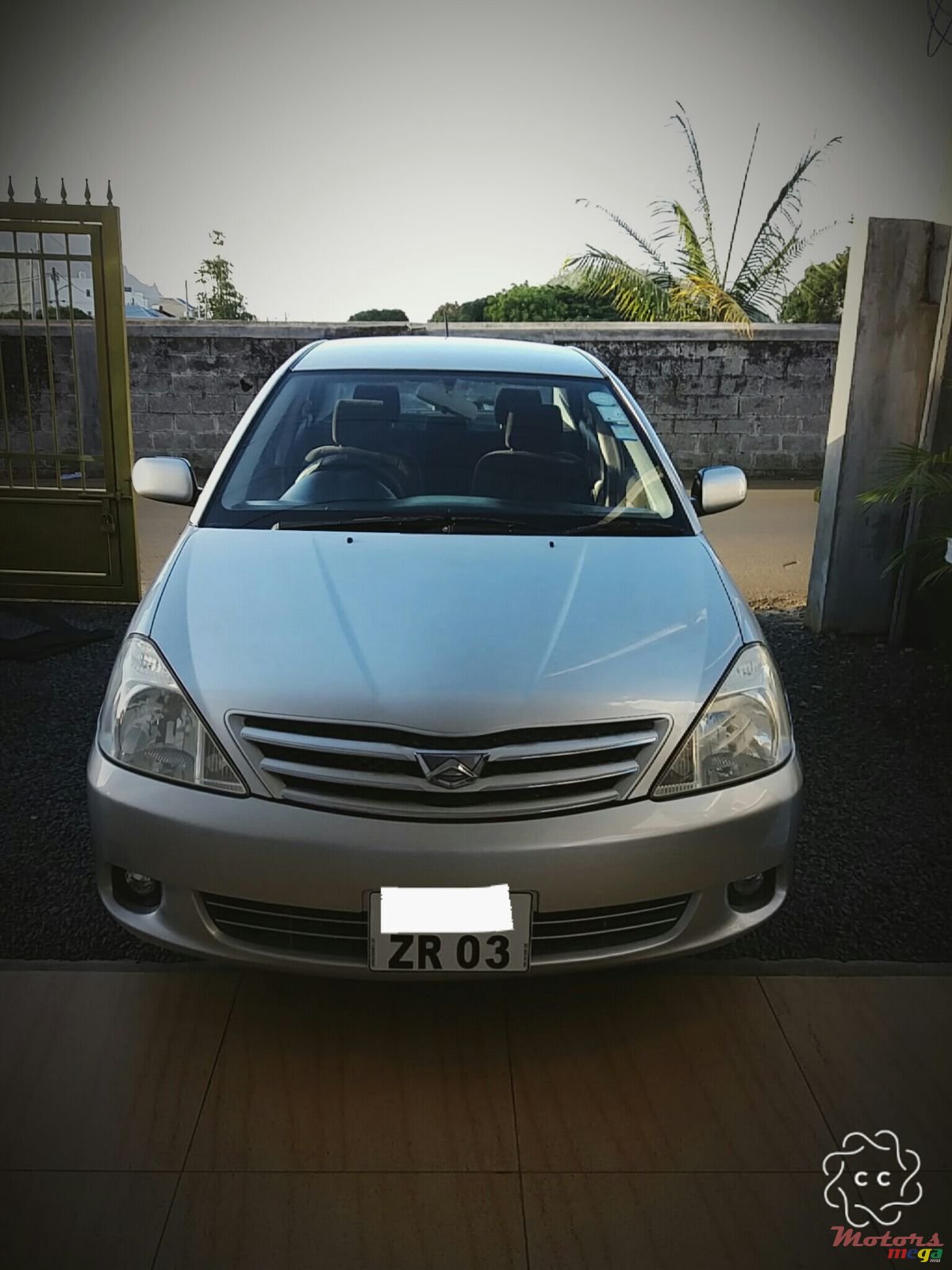 2003' Toyota Corolla photo #2