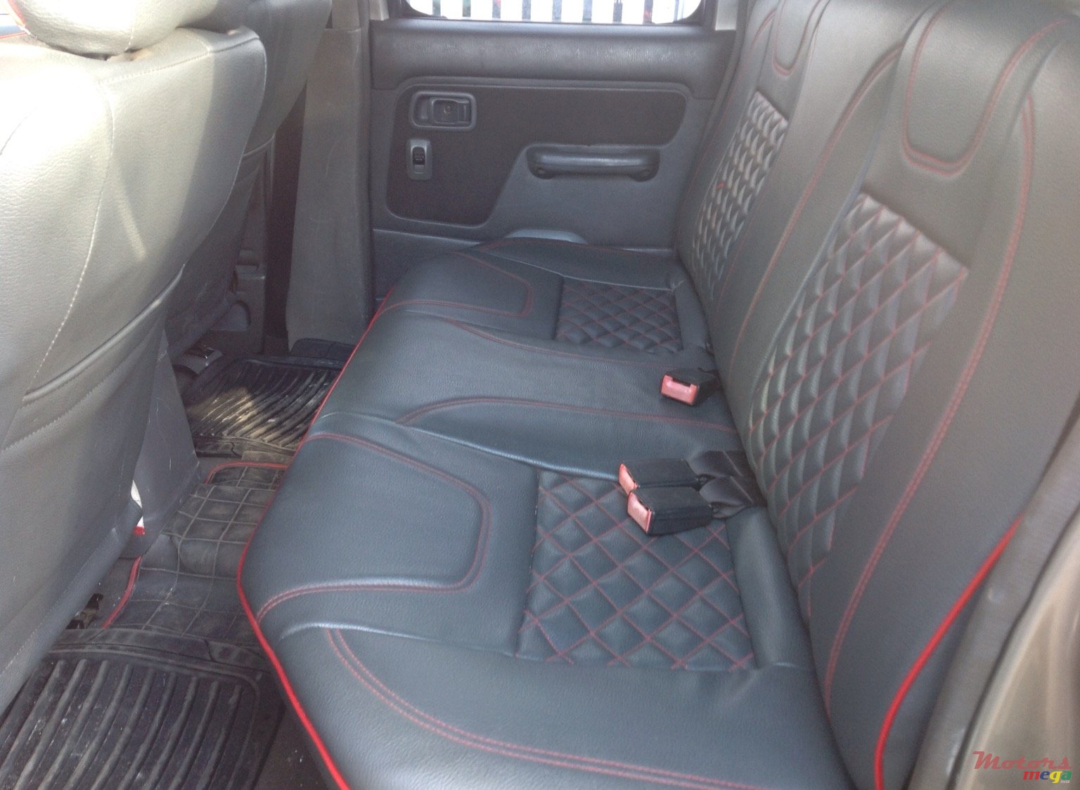 2004' Nissan Pickup photo #4