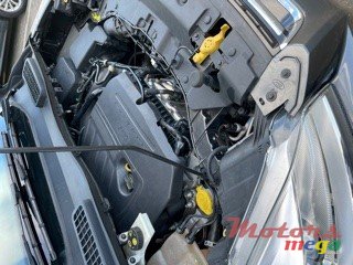 2017' Ford Kuga photo #3