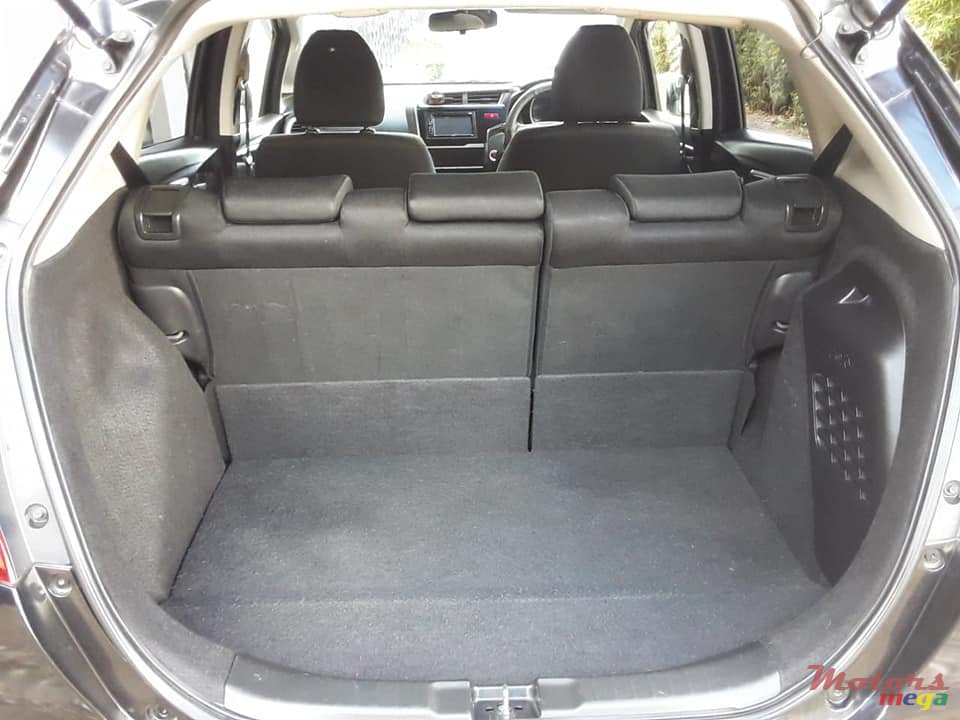 2014' Honda Fit HYBRID photo #6