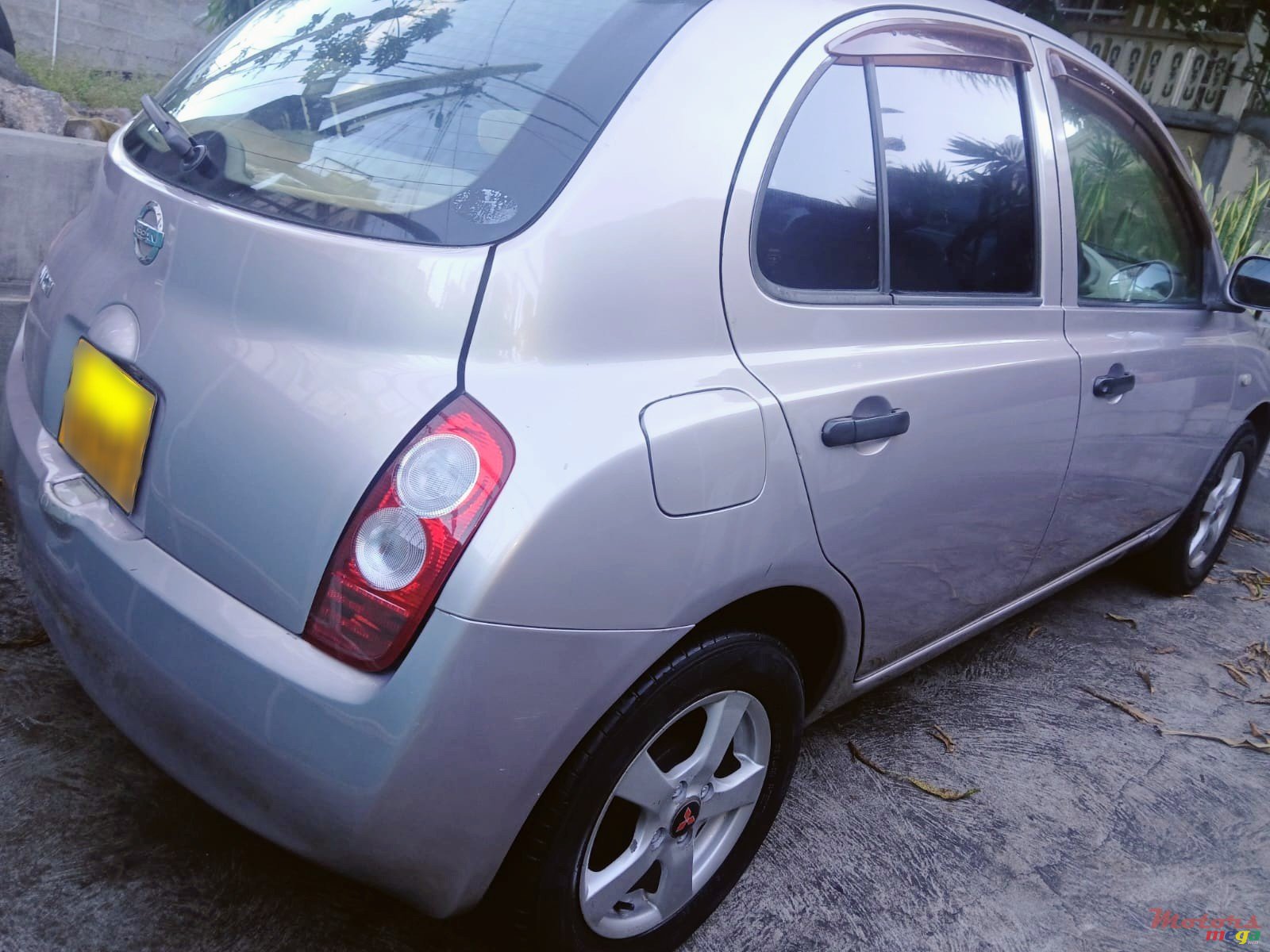 2005' Nissan photo #4