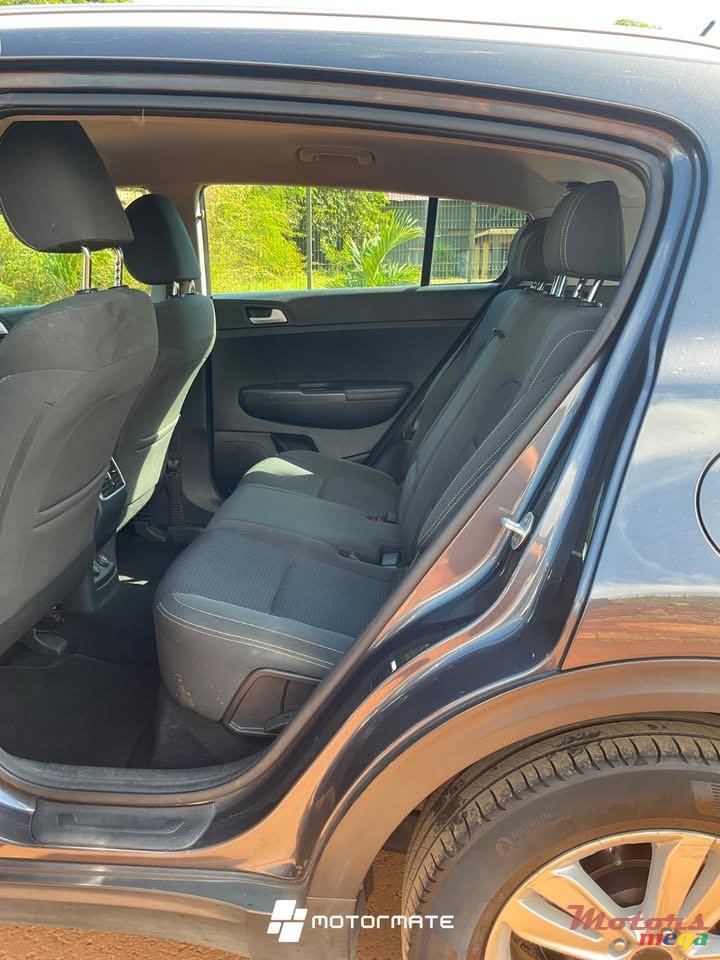 2018' Kia Sportage Gdi photo #4