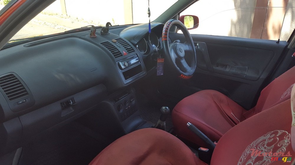 2000' Volkswagen Polo photo #7