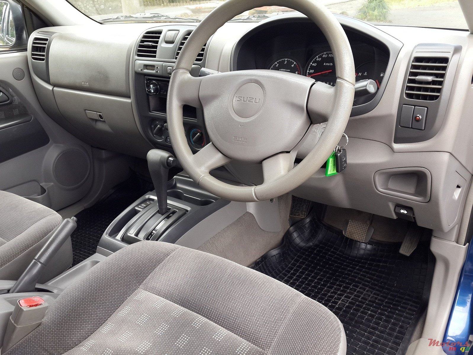 2006' Isuzu D'Max (LS) 4x4 photo #5