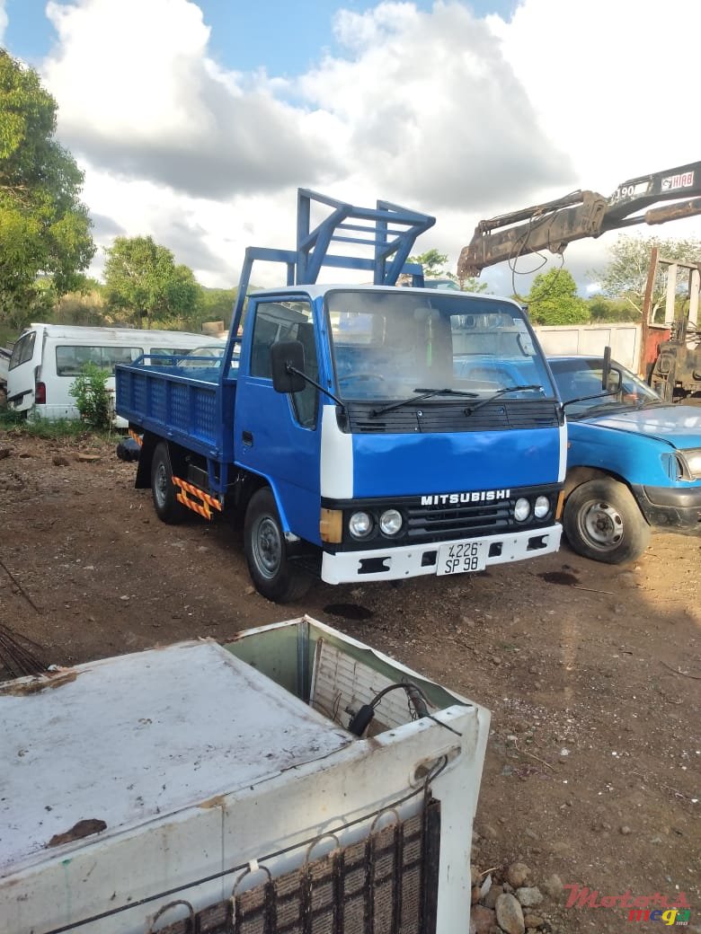 1998' Mitsubishi photo #1