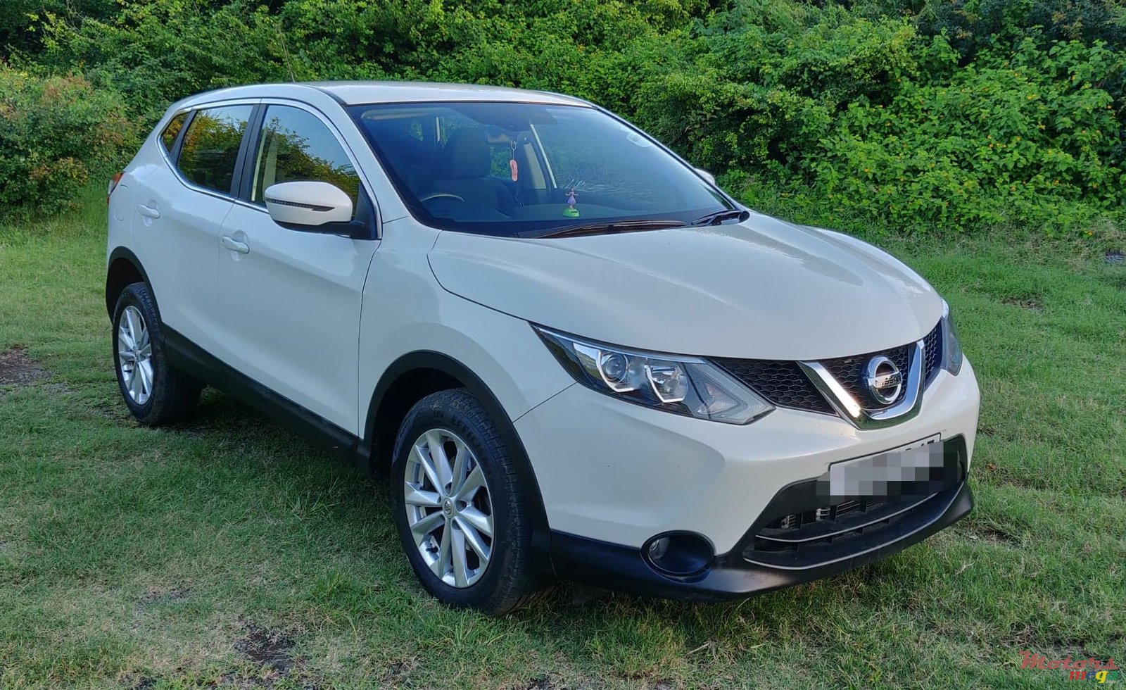 2017' Nissan Qashqai Acenta photo #2