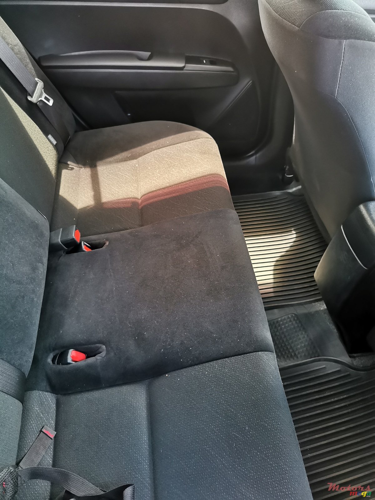 2018' Toyota Axio photo #3