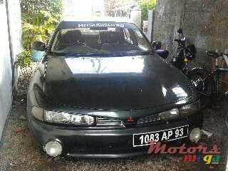 1993' Mitsubishi Galant photo #1