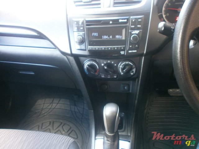 2017' Suzuki Swift photo #6