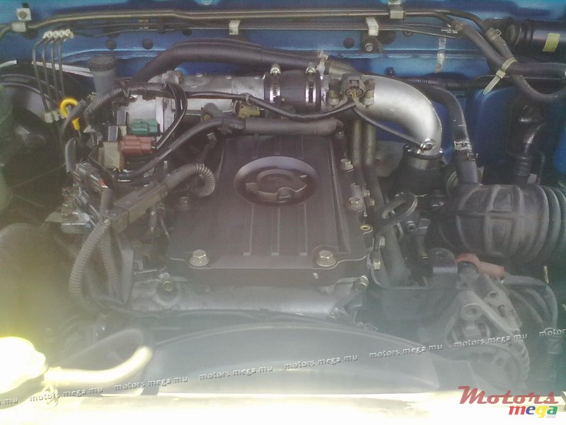 2004' Nissan Hardbody Nil photo #3