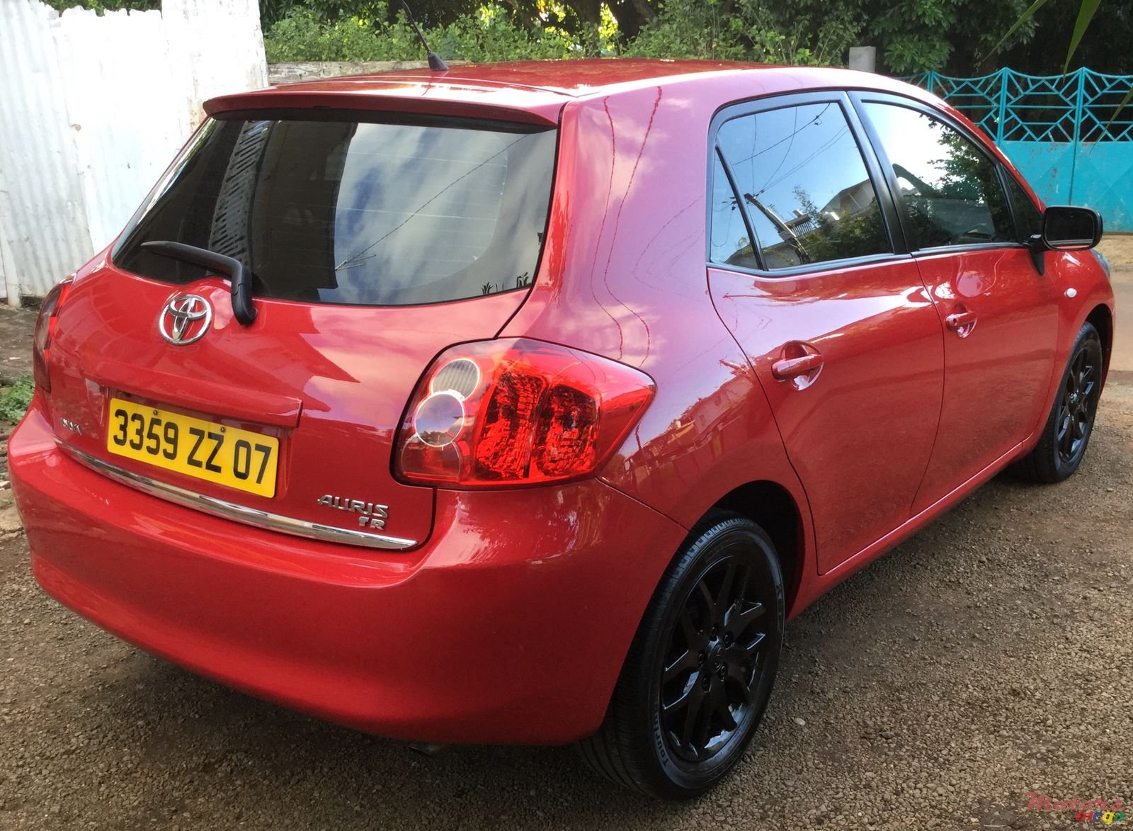 2007' Toyota Auris photo #4