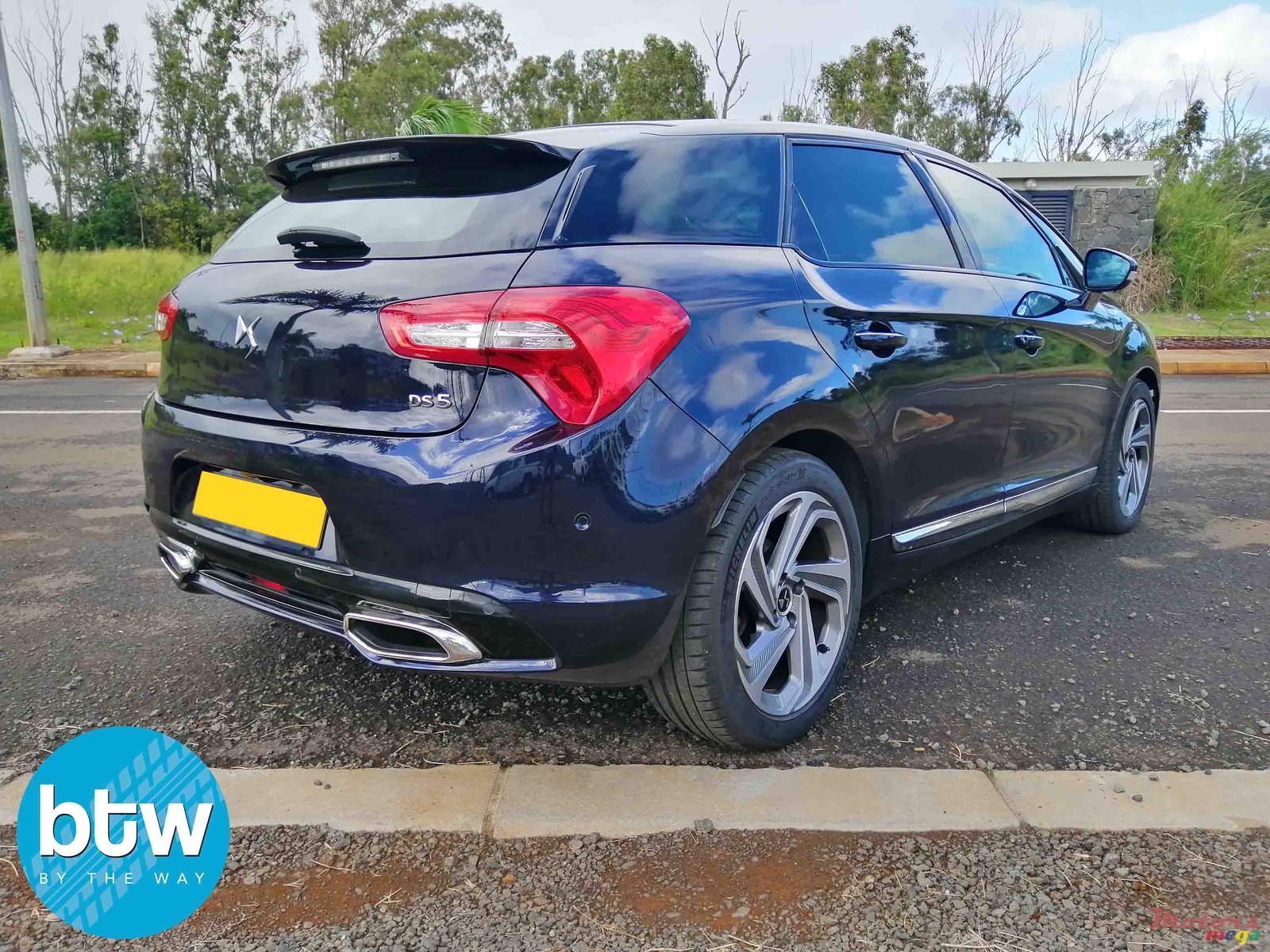 2017' Citroen DS5 photo #3