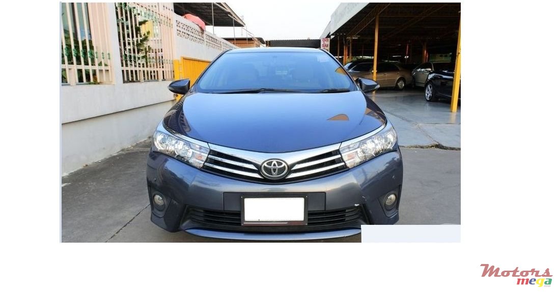 2017' Toyota Axio photo #2