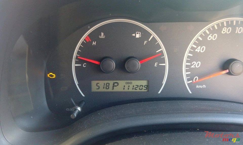 2007' Toyota Axio photo #4