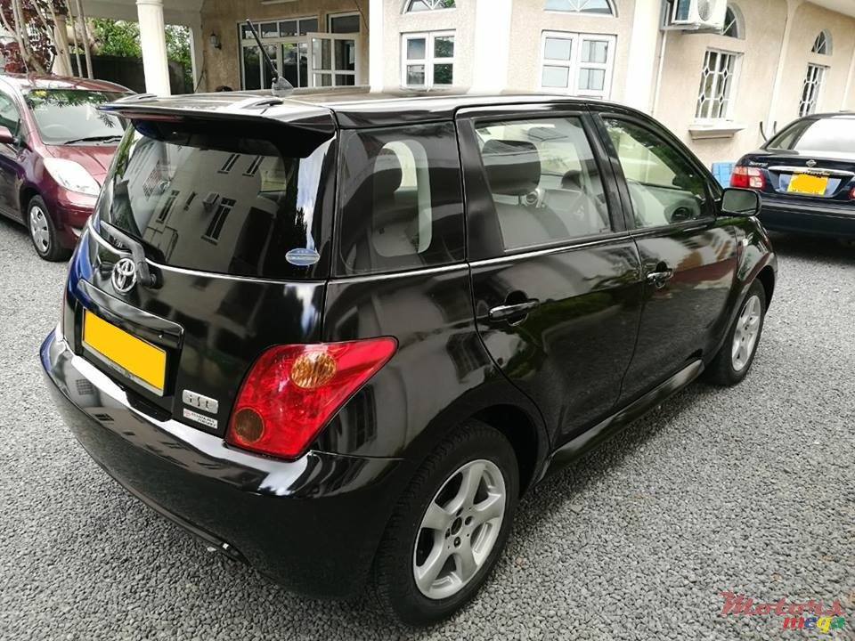 2004' Toyota Scion IST for sale. Trou aux Biches, Mauritius