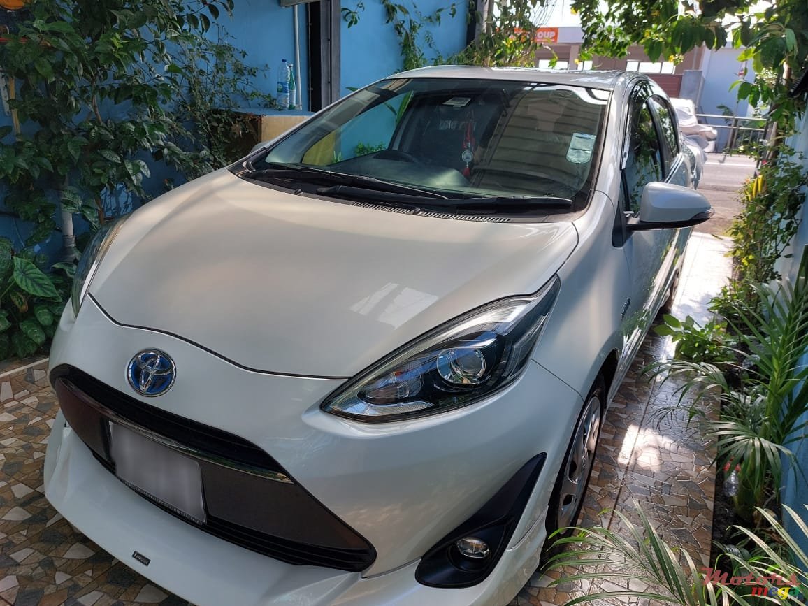 2018' Toyota Aqua photo #1