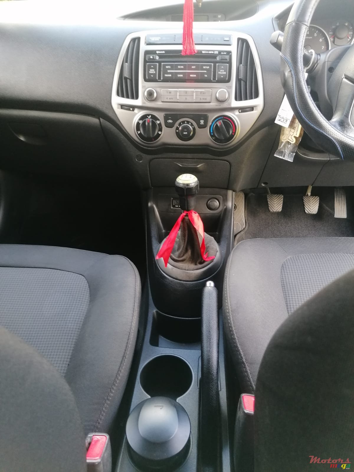 2012' Hyundai i20 photo #7