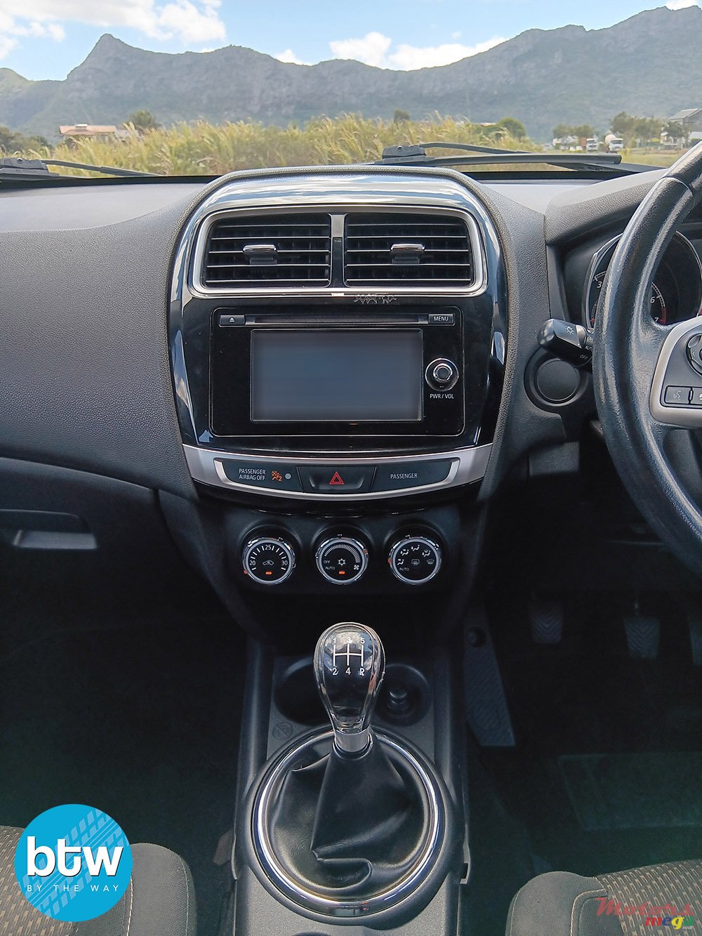 2016' Mitsubishi ASX photo #6