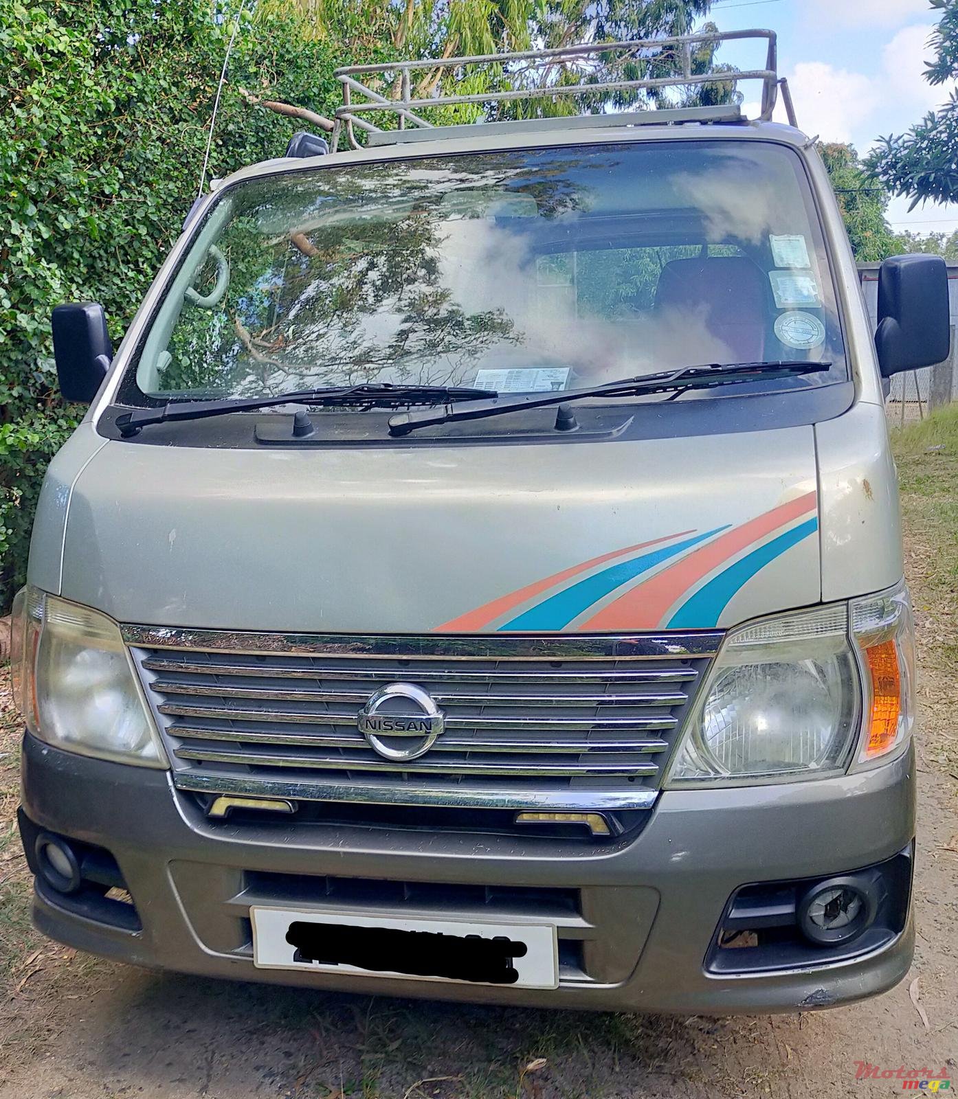 2009' Nissan photo #5