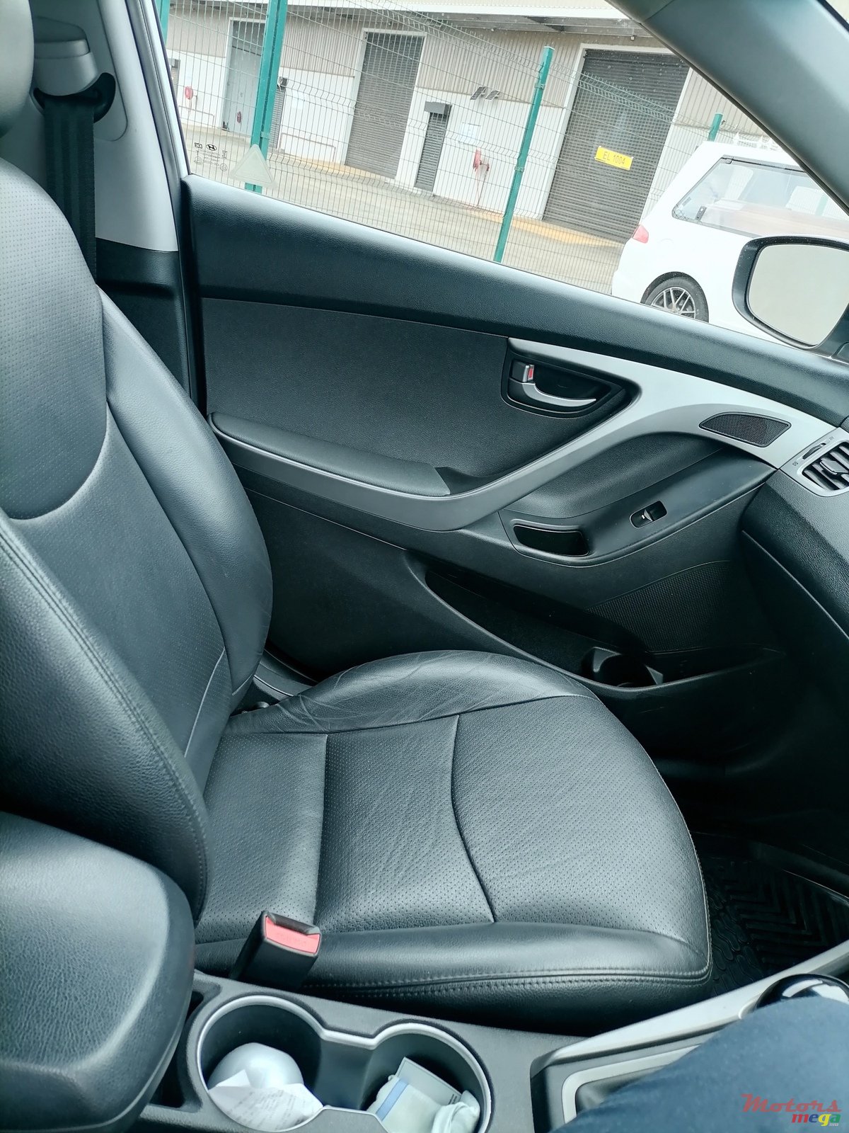 2015' Hyundai Elantra GLS photo #1