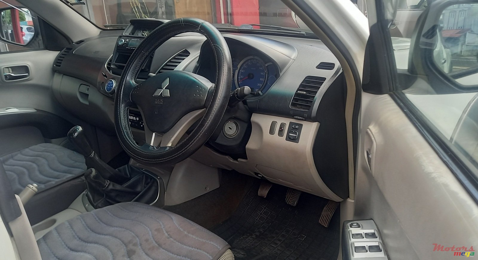 2007' Mitsubishi L 200 Sportero photo #5