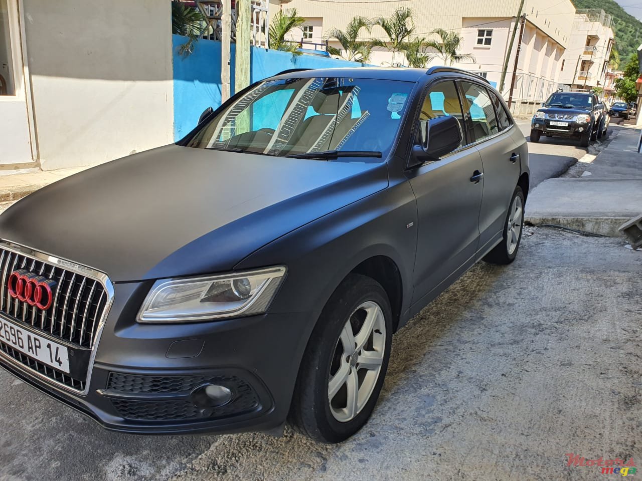 2014' Audi Q5 Black matt wrapping photo #7