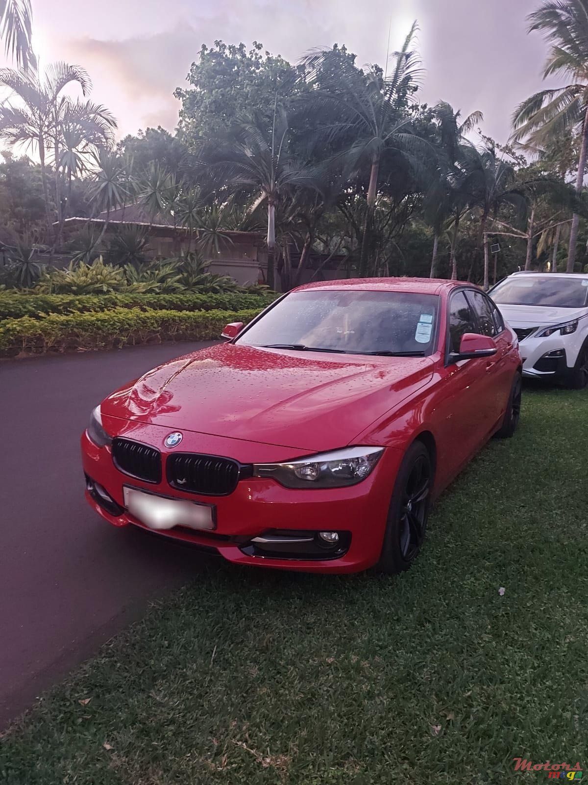 2014' BMW 320 photo #3
