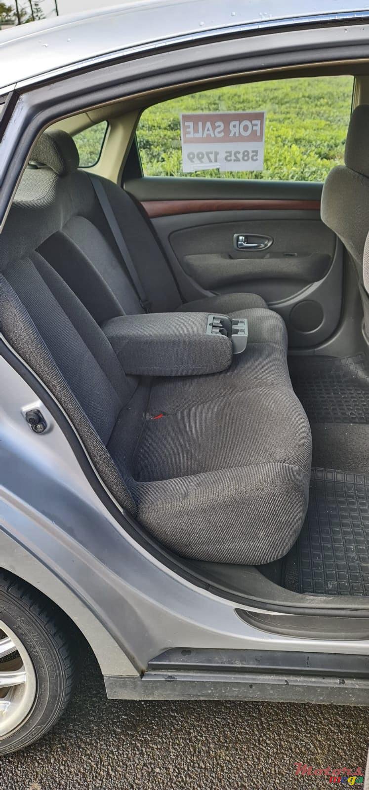 2008' Nissan Bluebird photo #5