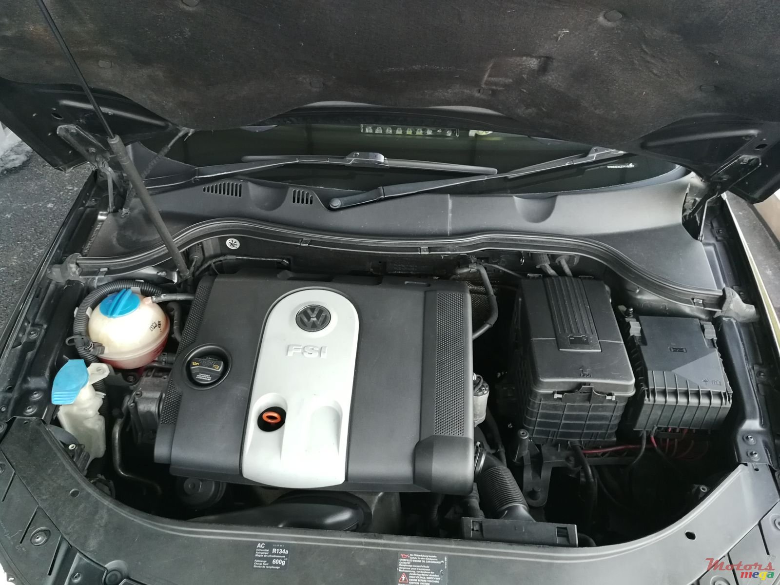 2008' Volkswagen Passat B6 photo #5