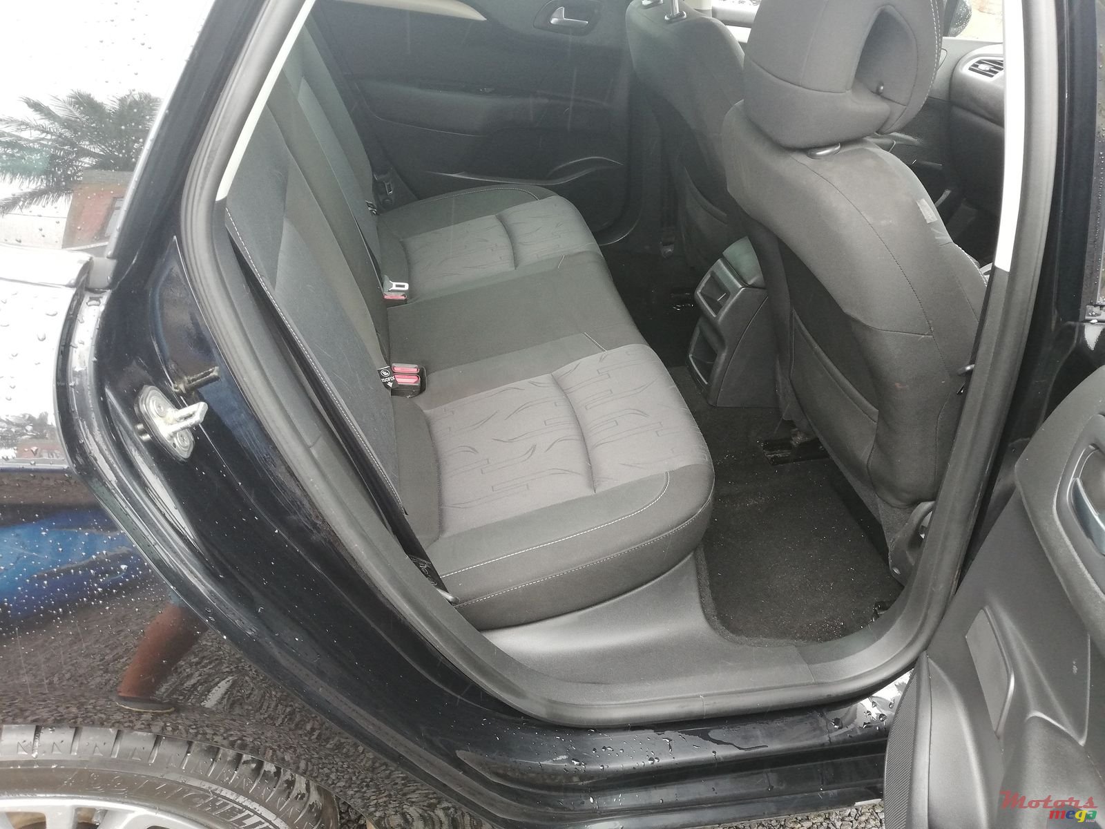 2012' Citroen C4 photo #5