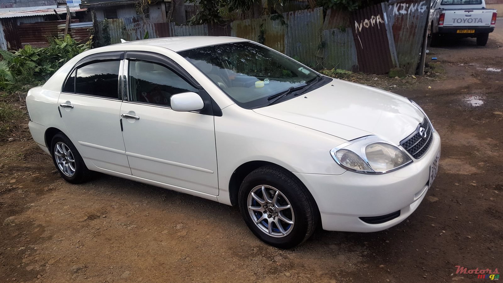 2000' Toyota Corolla photo #1