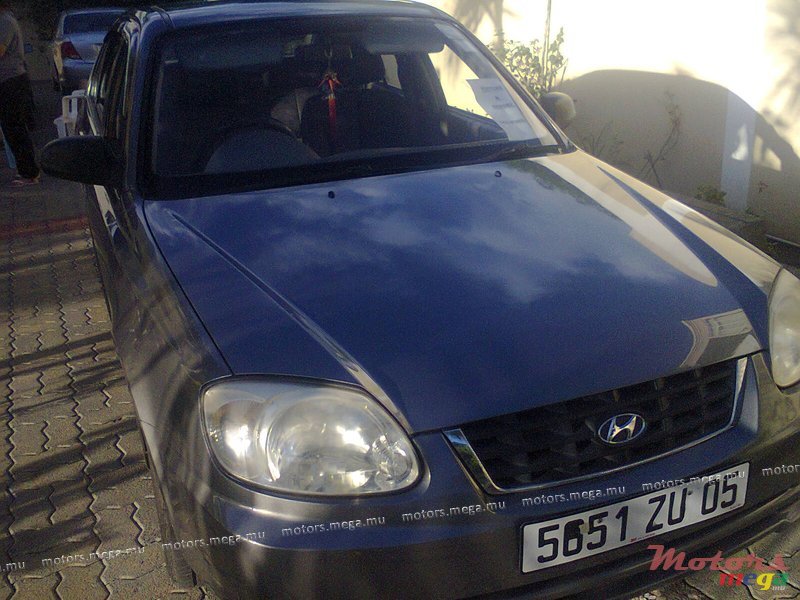 2005' Hyundai Accent photo #1