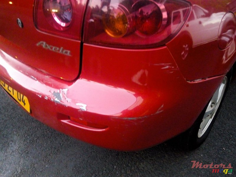 2004' Mazda Axela photo #7