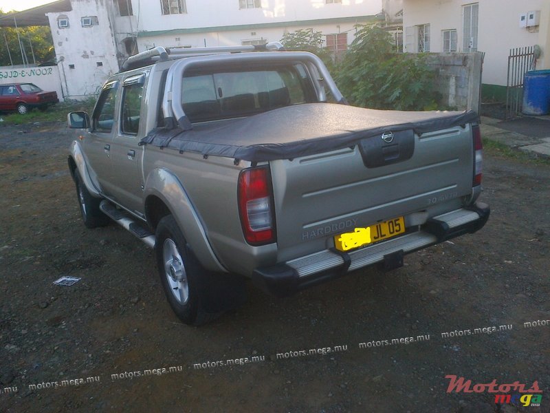 2005' Nissan Hardbody PREDATOR photo #2