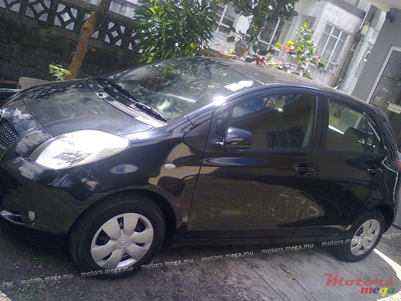 2008' Toyota Yaris photo #1