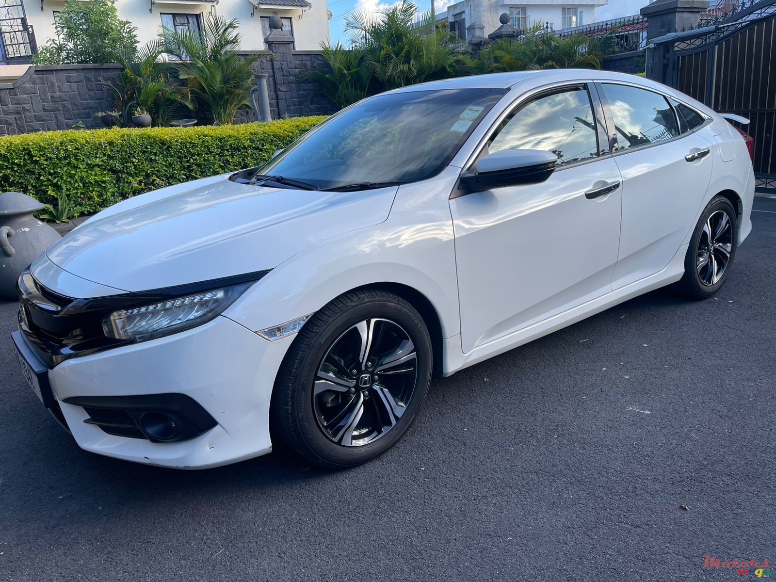 2017' Honda Civic photo #3