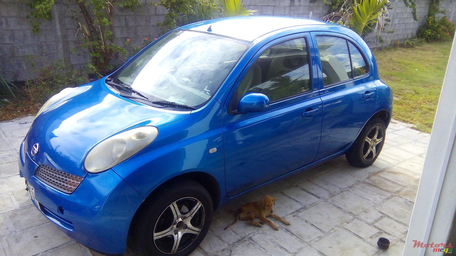 2005' Nissan original photo #1