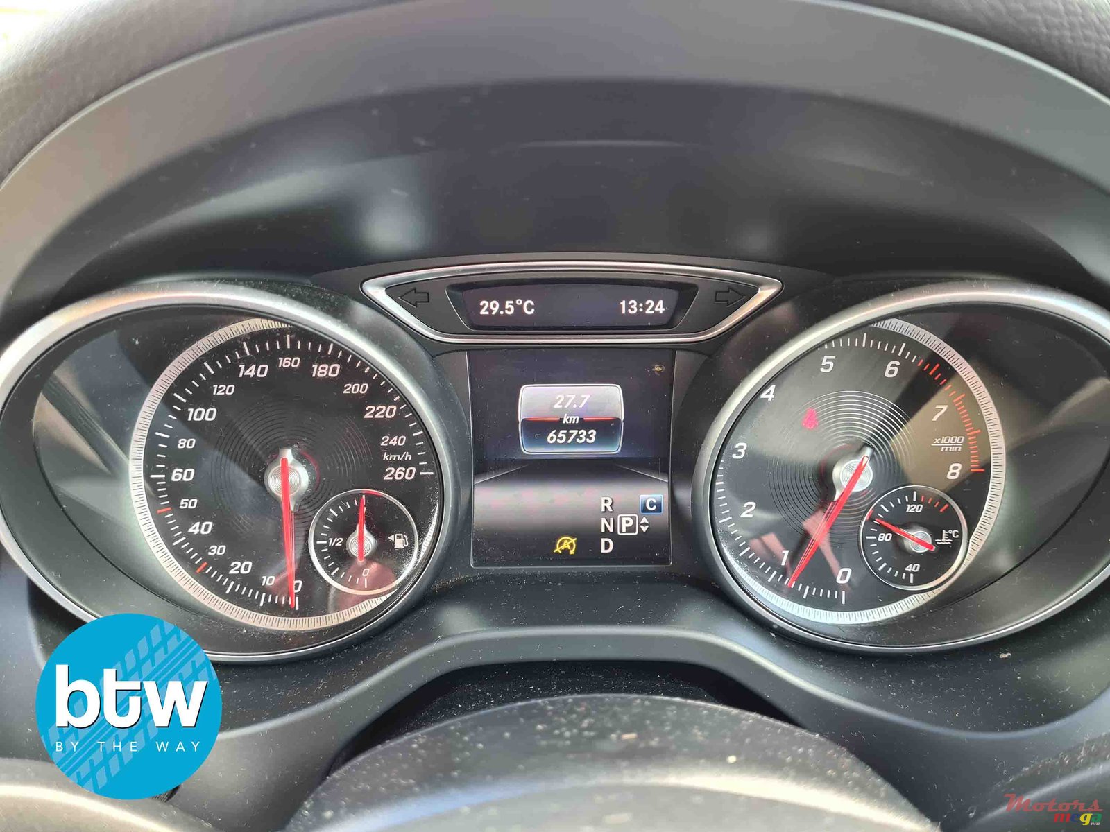 2018' Mercedes-Benz GLA-Class photo #7