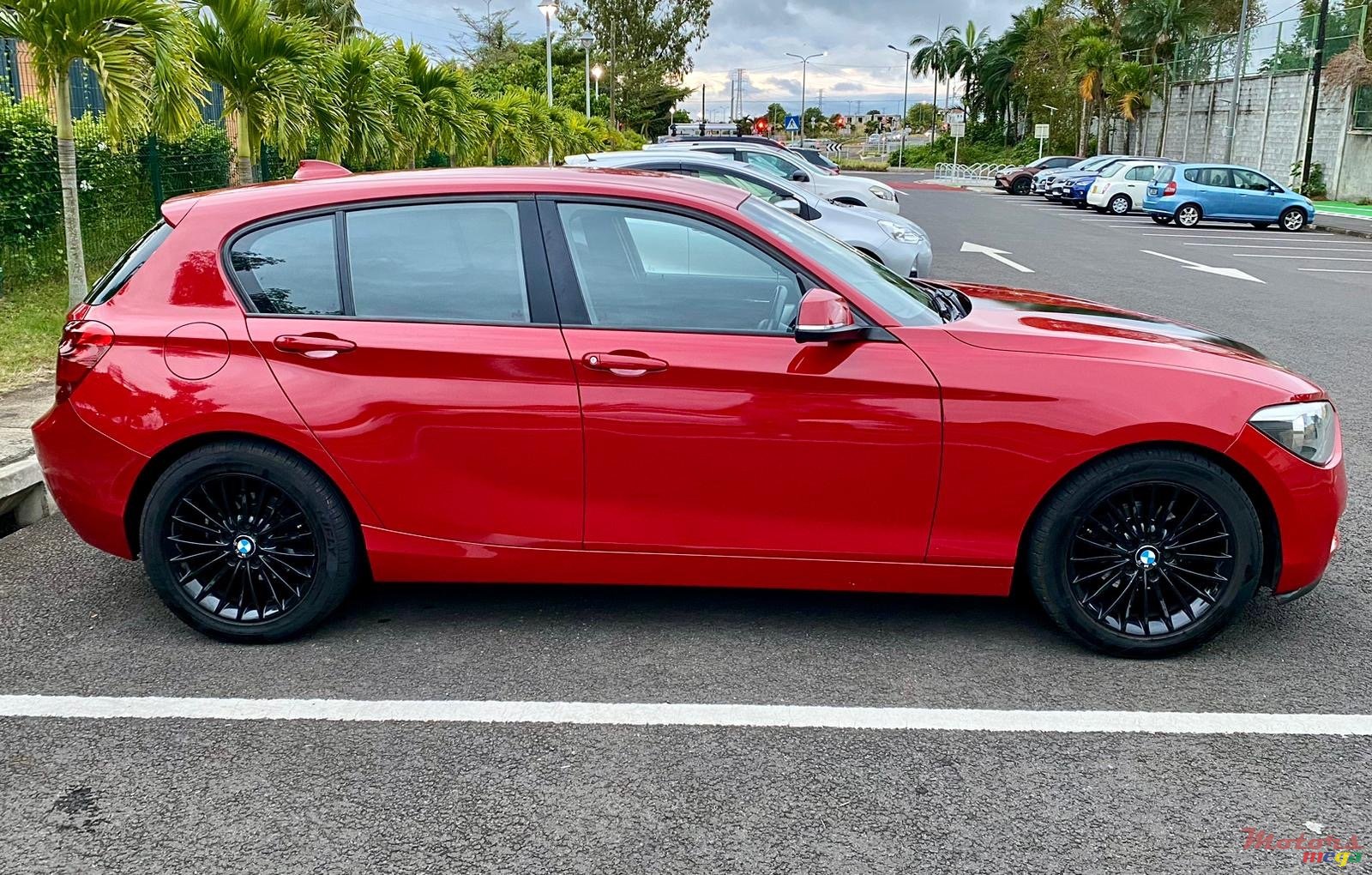 2012' BMW 116 photo #2