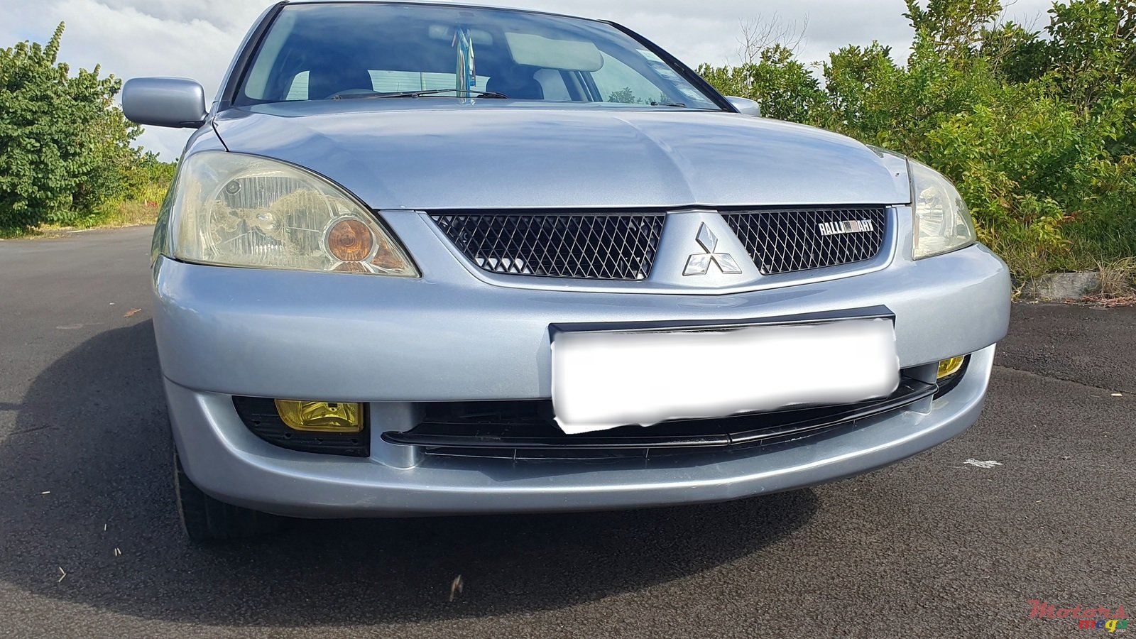 2006' Mitsubishi Lancer photo #3