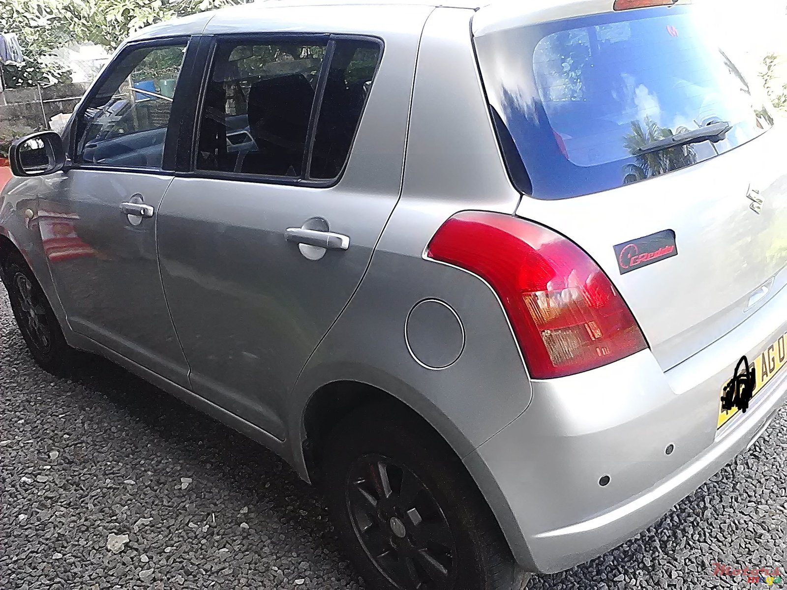 2007' Suzuki Swift photo #1