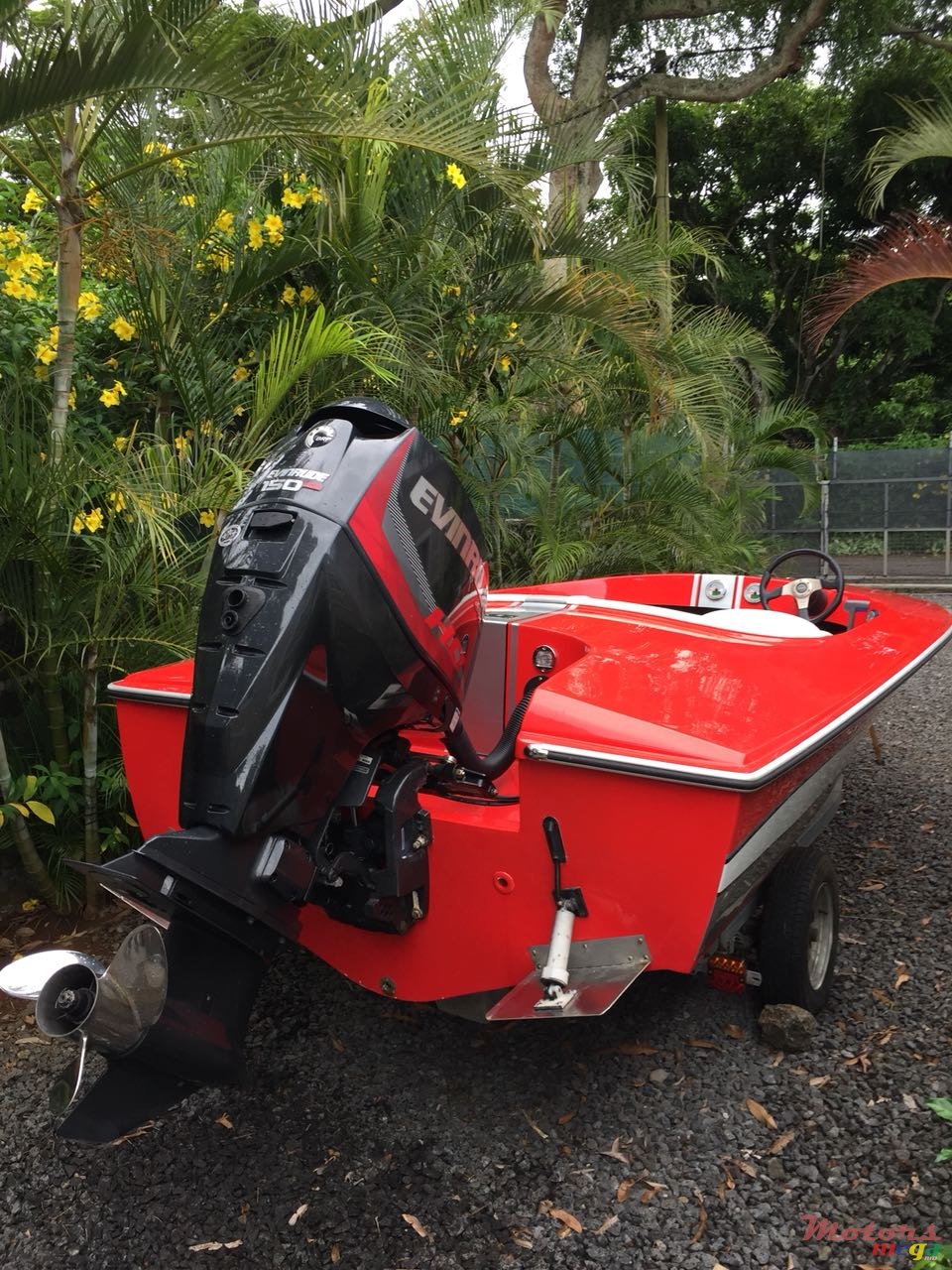 2014' Donzi photo #3