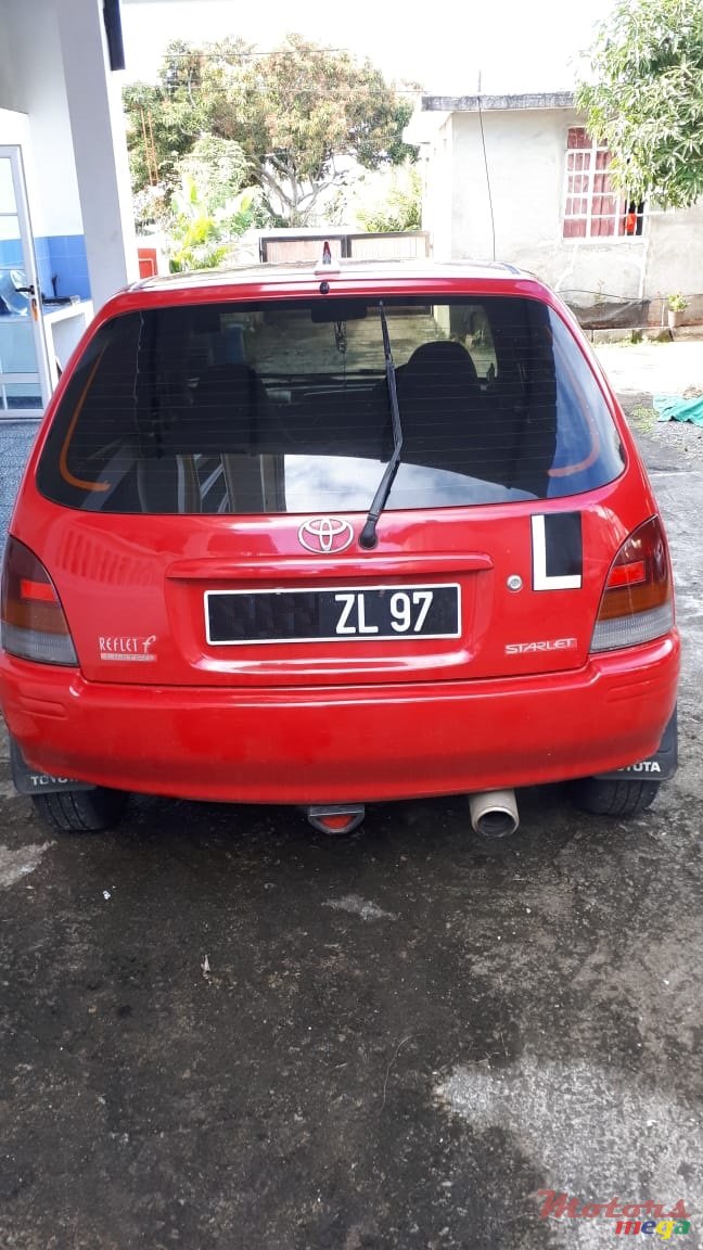 1997' Toyota Starlet photo #3