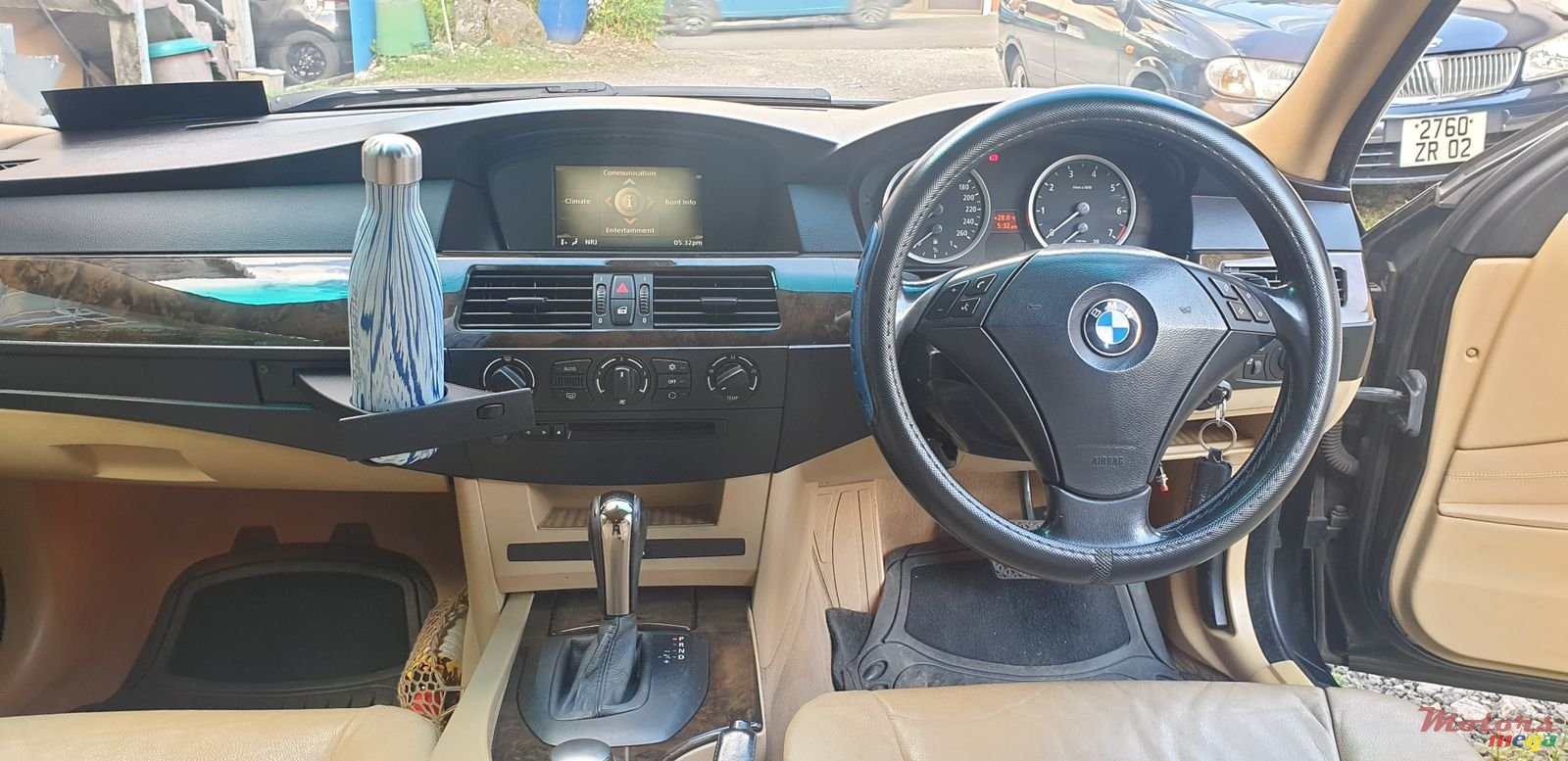 2004' BMW 525 Automatic photo #5